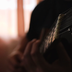 黑人麦克到日本朋友家做客
